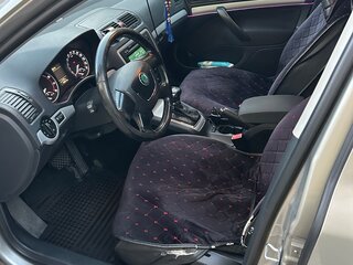 2012 Skoda Octavia II (A5) Рестайлинг, серый, 850000 рублей, вид 5