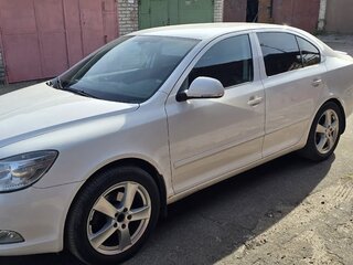 2012 Skoda Octavia II (A5) Рестайлинг, белый, 745000 рублей, вид 3