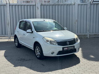 2012 Renault Sandero I, белый, 525000 рублей, вид 3