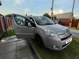 2010 Citroen Berlingo II, бежевый, 600000 рублей, вид 4