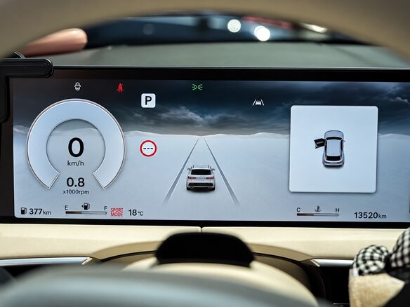2025 Genesis GV70 I Рестайлинг, белый, 6800002 рублей - вид 12