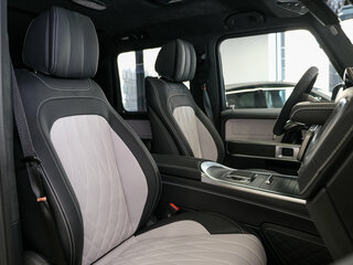 2026 Mercedes-Benz G-Класс 450 d III (W465) Рестайлинг, чёрный, 26700000 рублей, вид 2