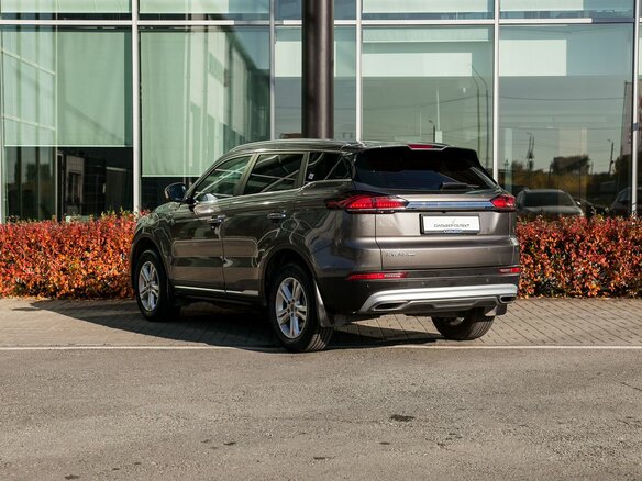 2022 Geely Atlas Pro, серый, 1830000 рублей - вид 5