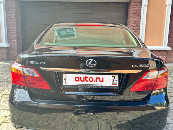 2011 Lexus LS Long 600h L IV Рестайлинг, чёрный, 2800000 рублей - вид 4
