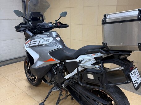 2023 KTM 1290 Super Adventure S, серый, 1790000 рублей, вид 4