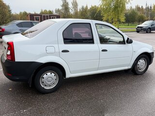 2011 Renault Logan I Рестайлинг, белый, 400000 рублей, вид 4