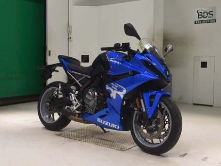 2024 Suzuki GSX-8R, синий, 842000 рублей, вид 3