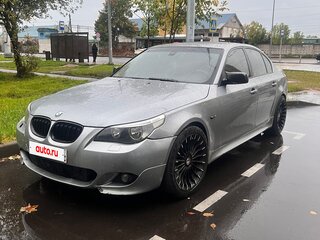 2003 BMW 5 серии 530i V (E60/E61), серебристый, 650000 рублей, вид 4