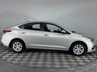 2018 Hyundai Solaris II, бежевый, 1225000 рублей, вид 4