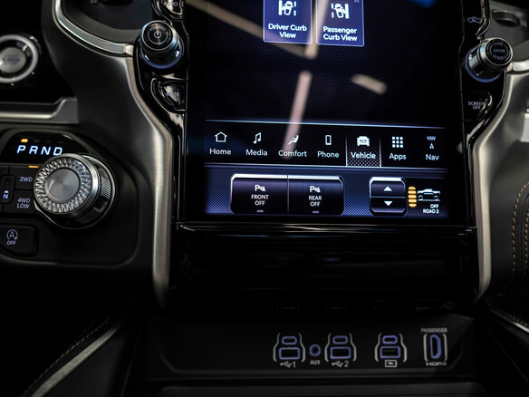 2026 Ram 1500 Crew Cab V Рестайлинг, чёрный, 10490000 рублей - вид 30