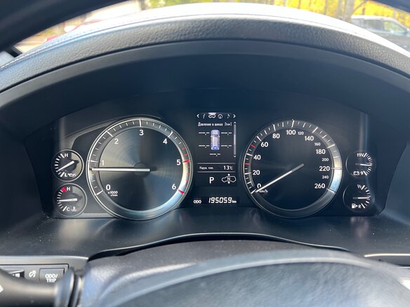 2018 Lexus LX 450d III Рестайлинг 2, белый, 6500000 рублей - вид 10