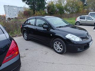 2010 Nissan Tiida I Рестайлинг, чёрный, 900000 рублей, вид 2