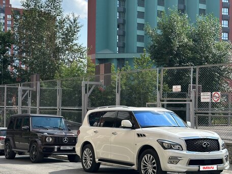 2015 Infiniti QX80 I Рестайлинг, белый, 3600000 рублей, вид 2