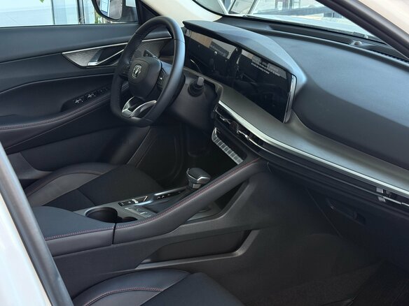 2025 Changan CS35 Plus I Рестайлинг, белый - вид 11
