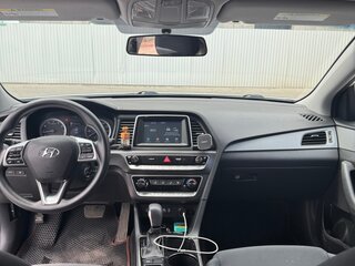 2018 Hyundai Sonata VII (LF) Рестайлинг, белый, 1430000 рублей, вид 5