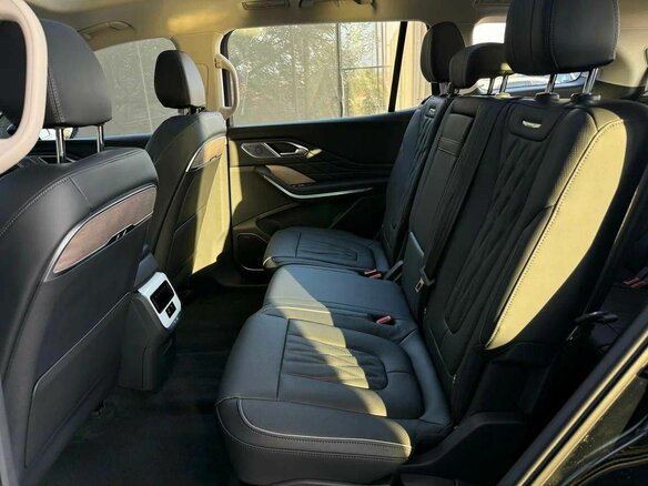 2025 Hongqi HS7 II, чёрный - вид 11