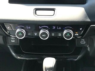 2026 Honda Vezel II Рестайлинг, белый, 1820000 рублей, вид 5