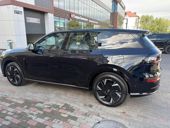 2026 Changan Qiyuan Q07 31.7 kWh, чёрный, 3400000 рублей - вид 3