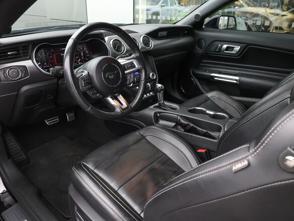 2022 Ford Mustang VI Рестайлинг, чёрный, 3750000 рублей - вид 16