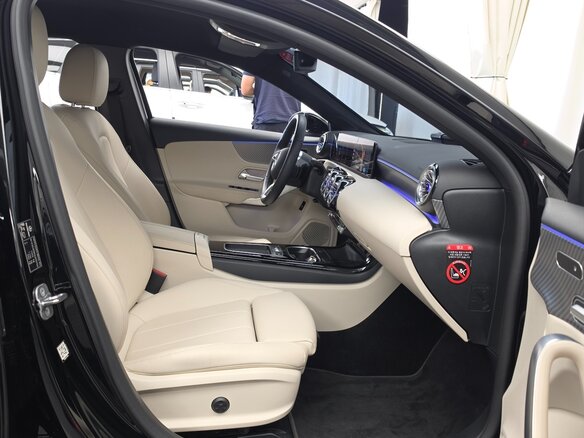 2025 Mercedes-Benz A-Класс 220 IV (W177) Рестайлинг, чёрный, 4200000 рублей - вид 21
