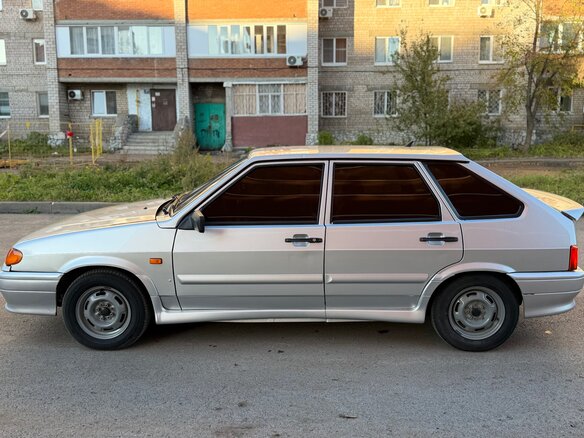 2004 Lada (ВАЗ) 2114, серебристый - вид 2