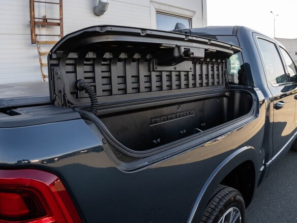 2026 Ram 1500 Crew Cab V Рестайлинг, синий, 10300000 рублей - вид 28