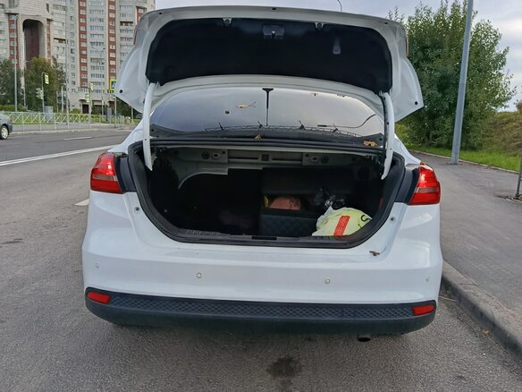 2017 Ford Focus III Рестайлинг, белый, 800000 рублей - вид 6