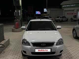 2015 Lada (ВАЗ) Priora I Рестайлинг, белый, 585000 рублей, вид 3
