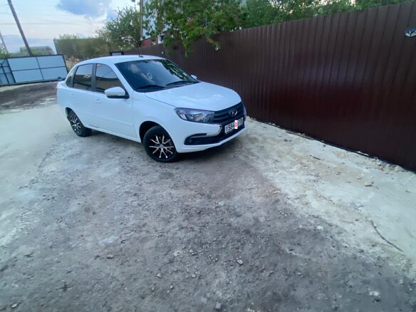 2021 Lada (ВАЗ) Granta I Рестайлинг, белый, 700000 рублей - вид 6