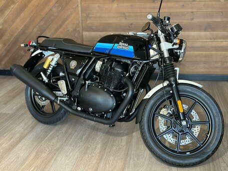 2025 Royal Enfield Continental GT, чёрный, 741000 рублей, вид 2