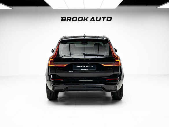 2026 Volvo XC60 II Рестайлинг 2, чёрный, 5990000 рублей - вид 4