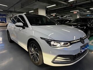 2024 Volkswagen Golf VIII, белый, 1950000 рублей, вид 1