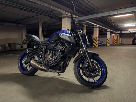 2018 Yamaha MT-07 (FZ-07), синий, 750000 рублей, вид 4