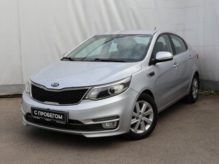 2015 Kia Rio III Рестайлинг, серебристый, 899000 рублей, вид 1