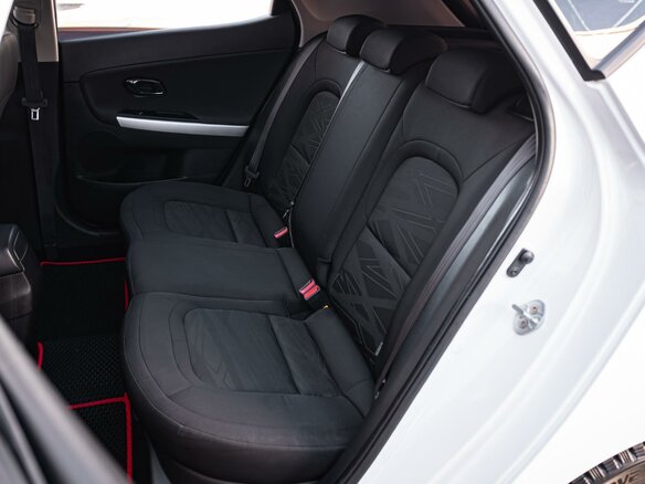 2017 Kia Ceed II Рестайлинг, белый, 1439000 рублей - вид 8