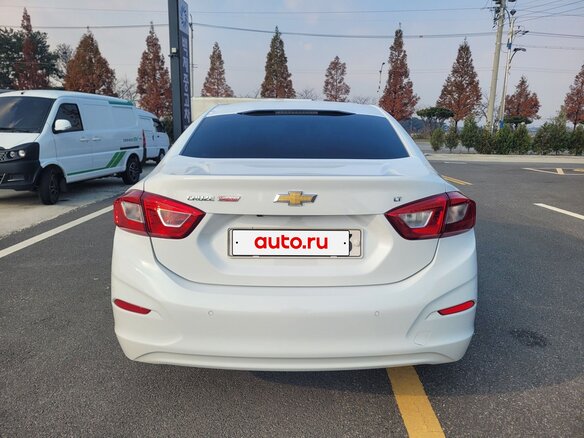 2017 Chevrolet Cruze II, белый, 789000 рублей - вид 4