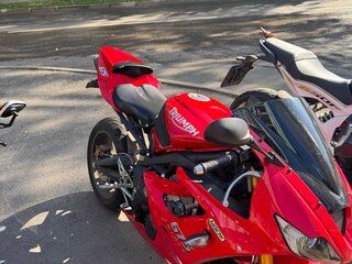 2008 Triumph Daytona 675, красный, 499000 рублей, вид 2