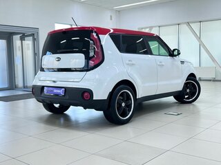 2017 Kia Soul II Рестайлинг, белый, 1565000 рублей, вид 5