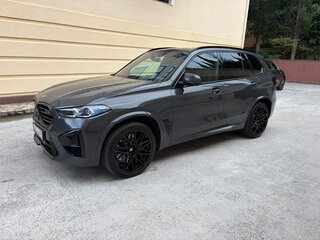 2023 BMW X5 M Competition III (F95) Рестайлинг, серый, 15500000 рублей, вид 3