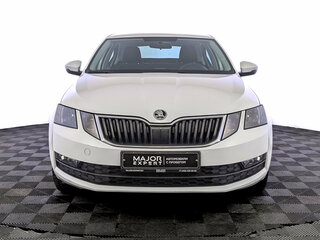 2020 Skoda Octavia III (A7) Рестайлинг, белый, 1980000 рублей, вид 2