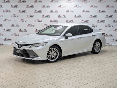Toyota Camry VIII (XV70)