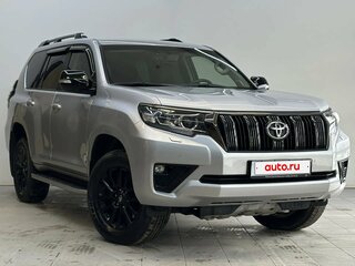 2021 Toyota Land Cruiser Prado 150 Series Рестайлинг 3, серебристый, 7550000 рублей, вид 3
