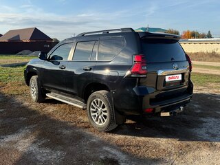 2020 Toyota Land Cruiser Prado 150 Series Рестайлинг 2, чёрный, 7000000 рублей, вид 5