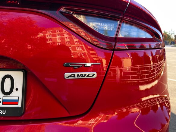 2019 Kia Stinger I, красный, 2670000 рублей - вид 14
