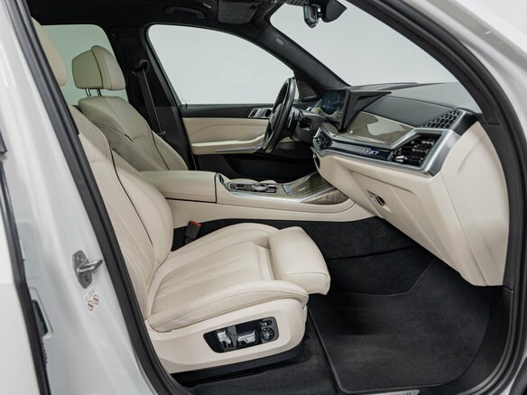 2023 BMW X7 40d I (G07) Рестайлинг, белый, 11590000 рублей - вид 12