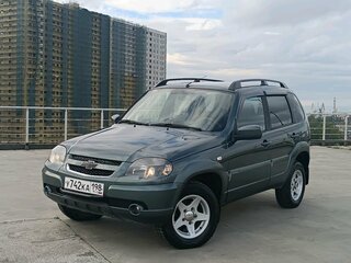 2018 Chevrolet Niva I Рестайлинг, серый, 699000 рублей, вид 1