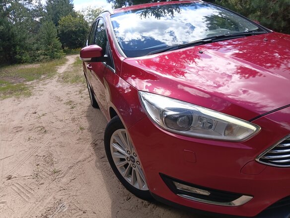 2018 Ford Focus III Рестайлинг, красный, 990000 рублей