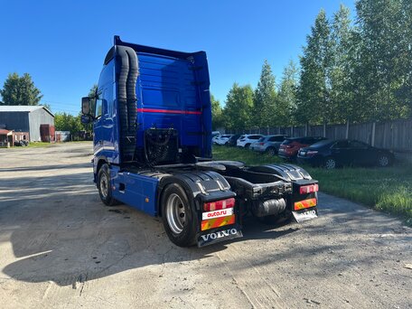 2013 Volvo FH, синий, 4500000 рублей, вид 3
