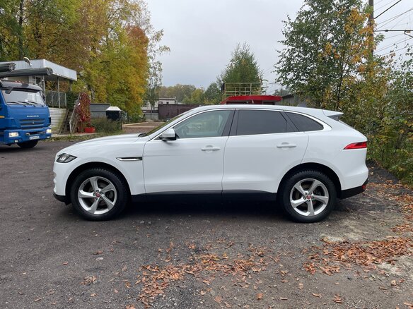 2020 Jaguar F-Pace I, белый, 3650000 рублей - вид 4