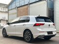 2023 Volkswagen Golf VIII, белый, 1830000 рублей - вид 4